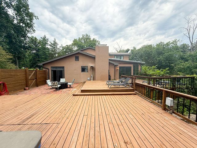 6700 S HILL CREEK RD, Columbia, MO 65203