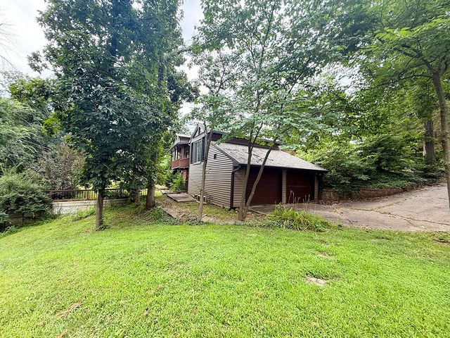 6700 S HILL CREEK RD, Columbia, MO 65203