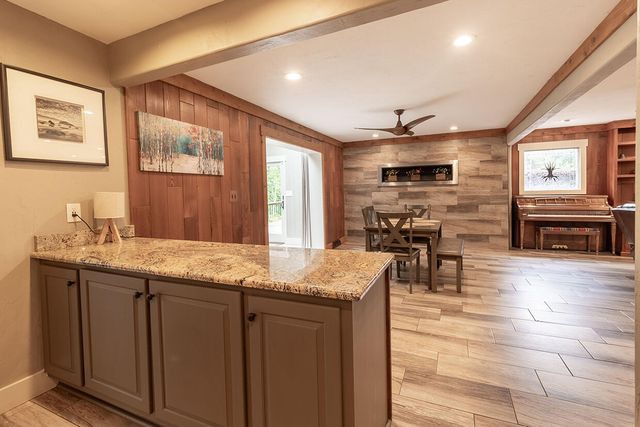 6700 S HILL CREEK RD, Columbia, MO 65203