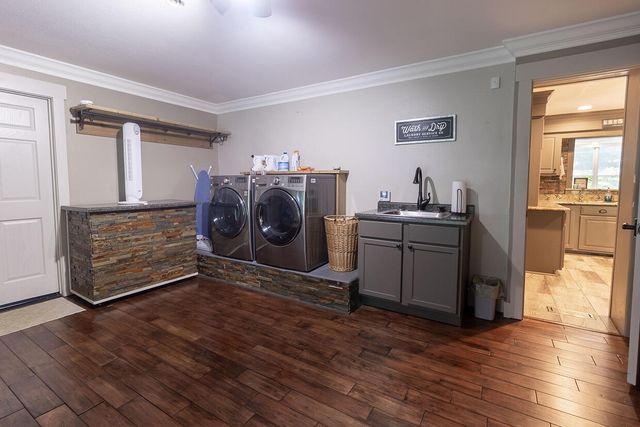 6700 S HILL CREEK RD, Columbia, MO 65203