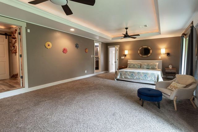 6700 S HILL CREEK RD, Columbia, MO 65203