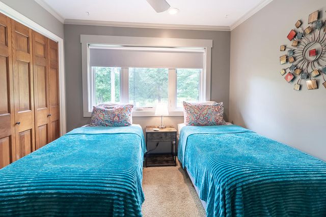 6700 S HILL CREEK RD, Columbia, MO 65203