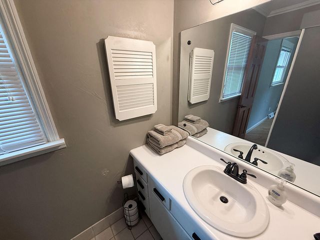 6700 S HILL CREEK RD, Columbia, MO 65203