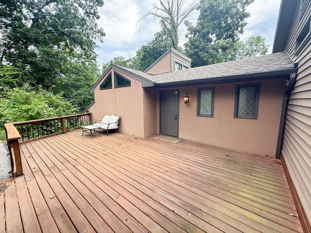 6700 S HILL CREEK RD, Columbia, MO 65203