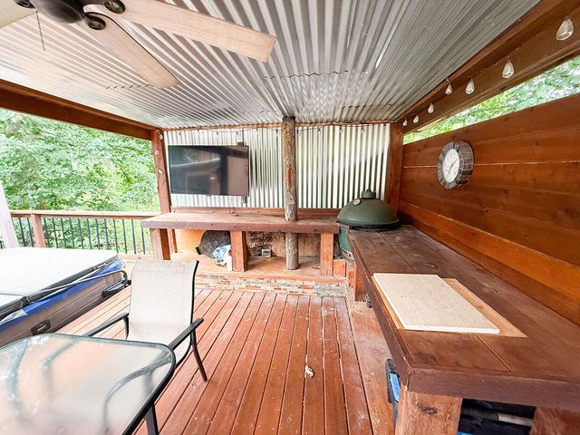 6700 S HILL CREEK RD, Columbia, MO 65203