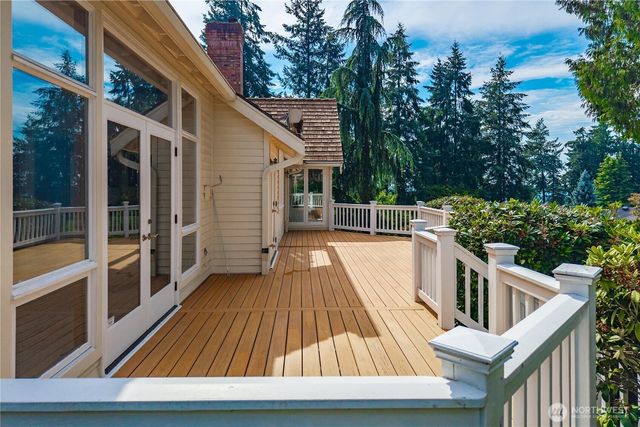 9416 NE 25th Street, Clyde Hill, WA 98004