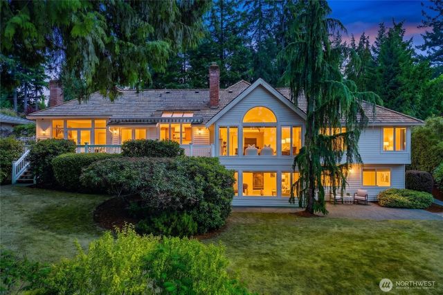 9416 NE 25th Street, Clyde Hill, WA 98004