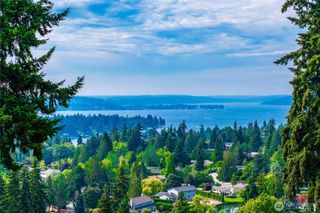 9416 NE 25th Street, Clyde Hill, WA 98004