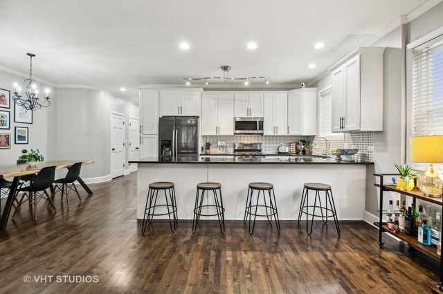 2339 W Rice Street C, Chicago, IL 60622