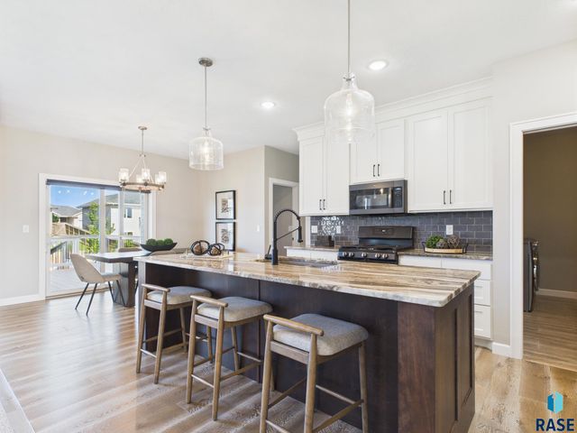 4205 S Poppies Ave, Sioux Falls, SD 57110