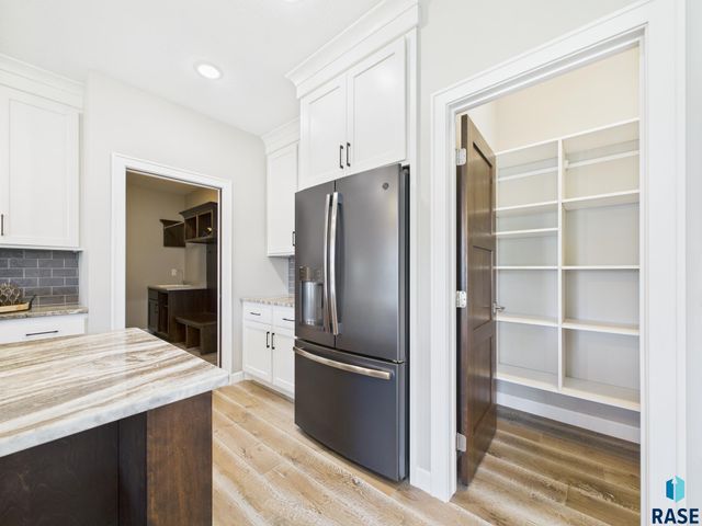 4205 S Poppies Ave, Sioux Falls, SD 57110