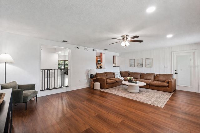 4533 STILWELL DRIVE, Orlando, FL 32812