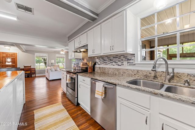 123 Lockfield Lane, Scott, LA 70583