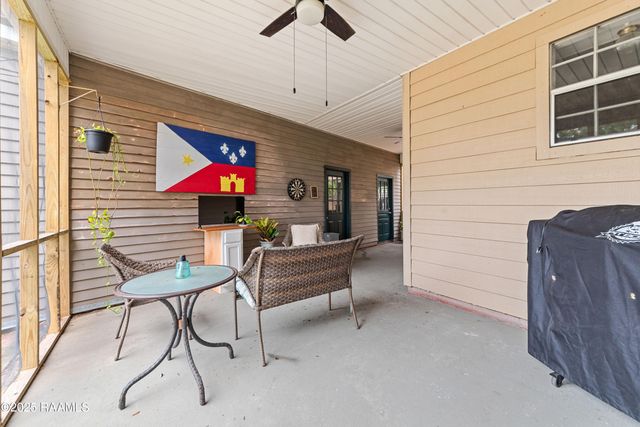 123 Lockfield Lane, Scott, LA 70583