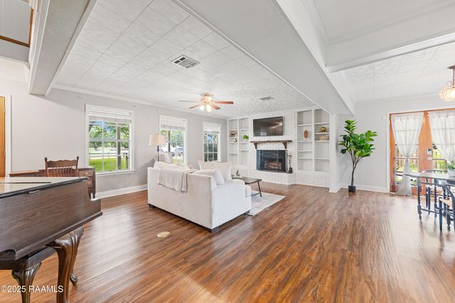123 Lockfield Lane, Scott, LA 70583