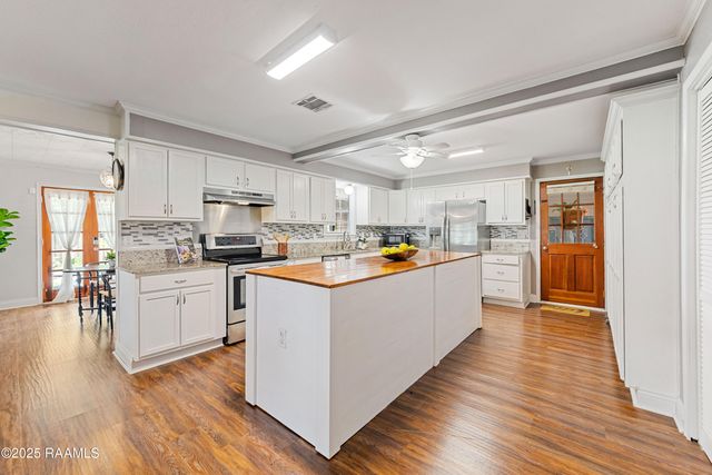 123 Lockfield Lane, Scott, LA 70583