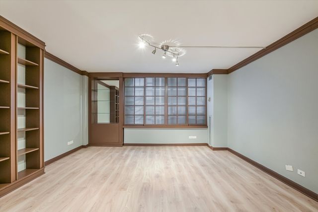 233 E Erie Street 1610, Chicago, IL 60611