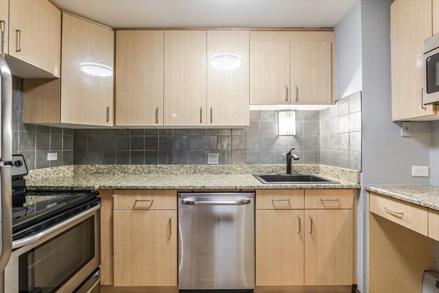 233 E Erie Street 1610, Chicago, IL 60611