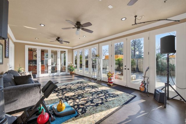 5733 W Babcock Avenue, Visalia, CA 93291