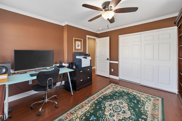 5733 W Babcock Avenue, Visalia, CA 93291