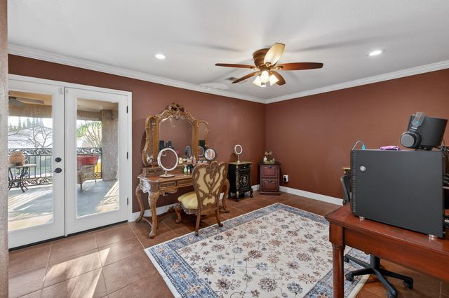 5733 W Babcock Avenue, Visalia, CA 93291