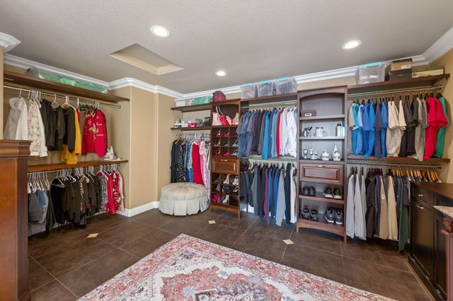 5733 W Babcock Avenue, Visalia, CA 93291