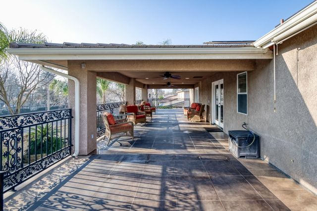 5733 W Babcock Avenue, Visalia, CA 93291