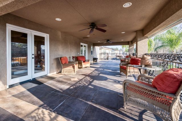 5733 W Babcock Avenue, Visalia, CA 93291