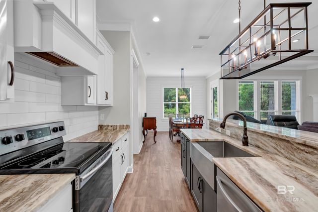 2701 Chastain Street, Gulf Shores, AL 36542