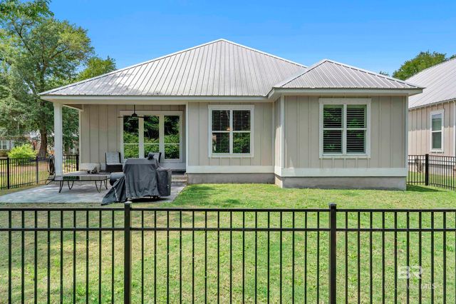 2701 Chastain Street, Gulf Shores, AL 36542