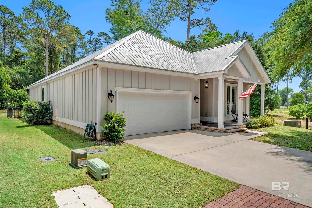 2701 Chastain Street, Gulf Shores, AL 36542