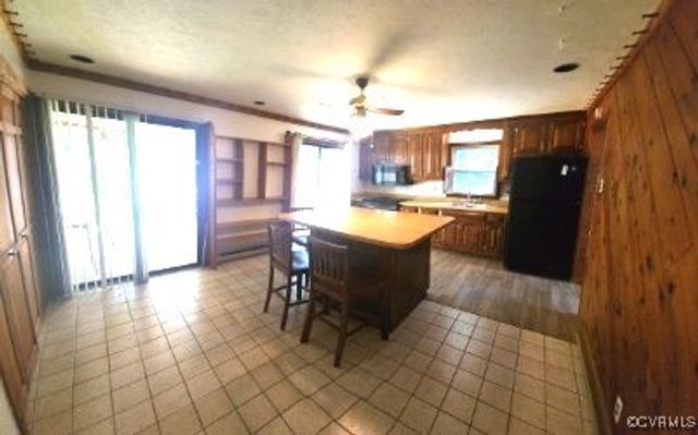 134 N Rose Ave, Highland Springs, VA 23075