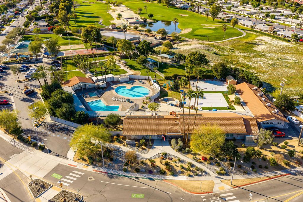 Image 24 of property listing at 77650 California Drive, Palm Desert, CA 92211