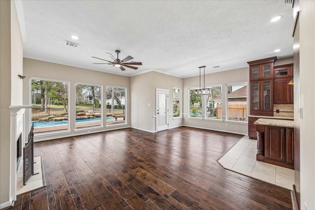 123 N Concord Forest Circle, The Woodlands, TX 77381