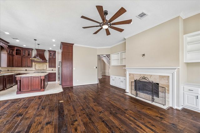 123 N Concord Forest Circle, The Woodlands, TX 77381