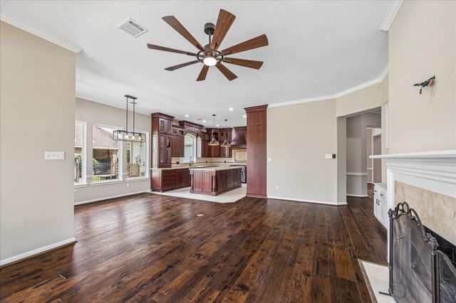 123 N Concord Forest Circle, The Woodlands, TX 77381