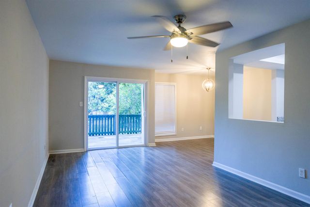 820 Creekside Dr Apt 1, Memphis, TN 38117