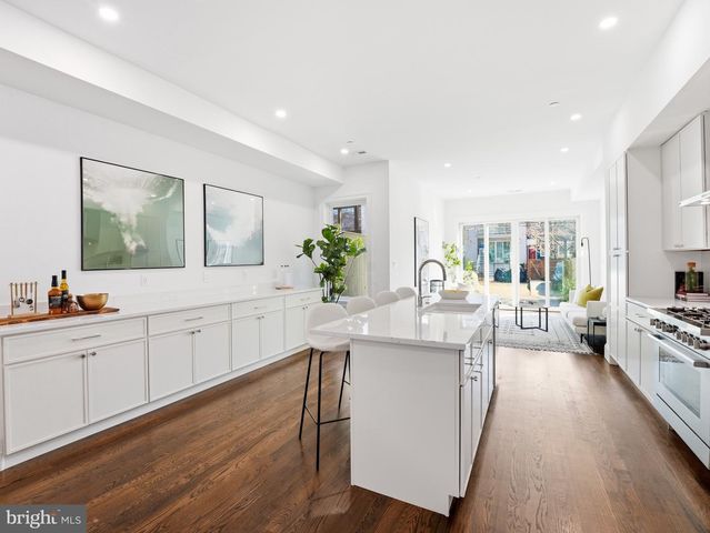 1109 4TH ST NE, Washington, DC 20002