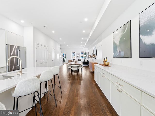 1109 4TH ST NE, Washington, DC 20002