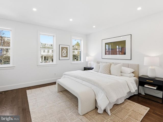 1109 4TH ST NE, Washington, DC 20002