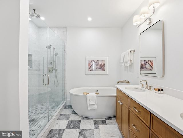 1109 4TH ST NE, Washington, DC 20002