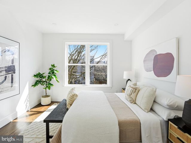 1109 4TH ST NE, Washington, DC 20002