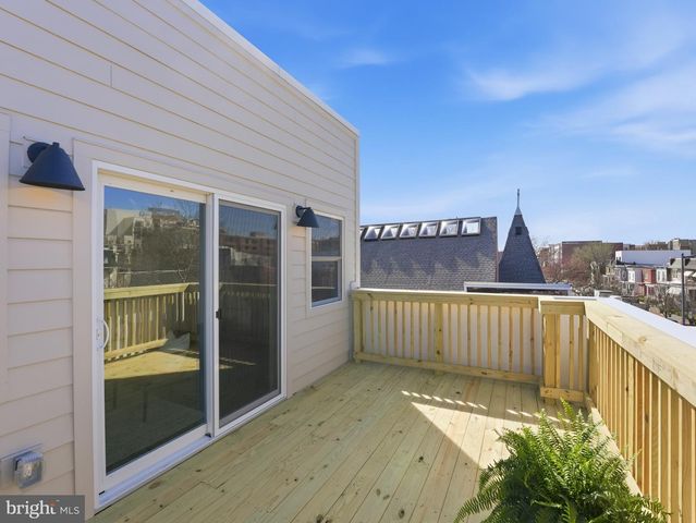 1109 4TH ST NE, Washington, DC 20002