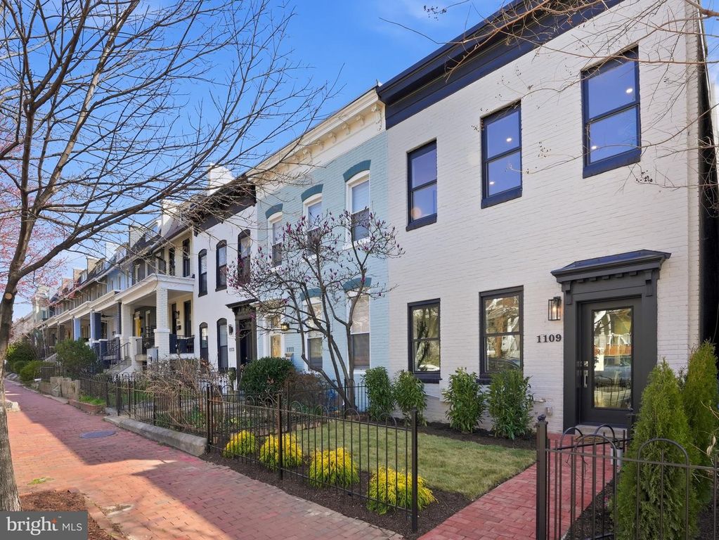 1109 4TH ST NE, Washington, DC 20002