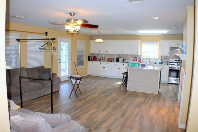 7910 Autumn Fall Street, Baytown, TX 77523