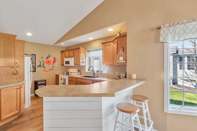 8905 N Clearwater Drive, Zeeland, MI 49464