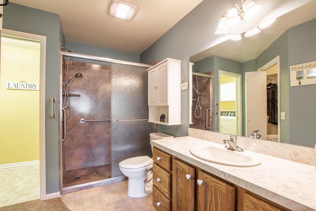 8905 N Clearwater Drive, Zeeland, MI 49464