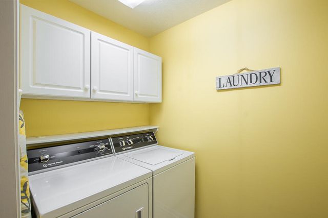 8905 N Clearwater Drive, Zeeland, MI 49464