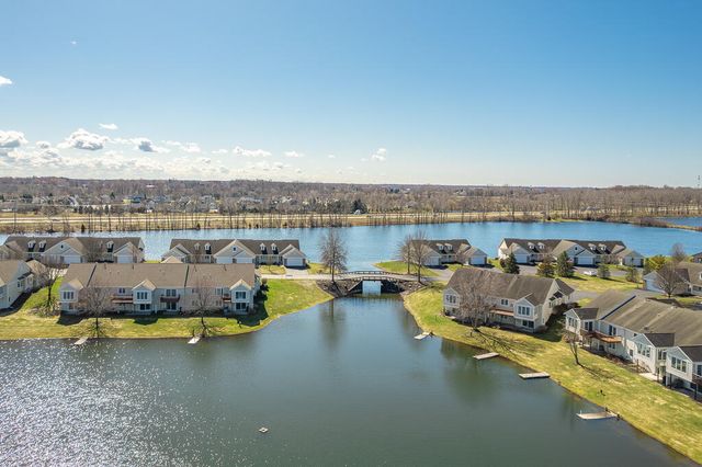 8905 N Clearwater Drive, Zeeland, MI 49464