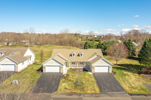 8905 N Clearwater Drive, Zeeland, MI 49464